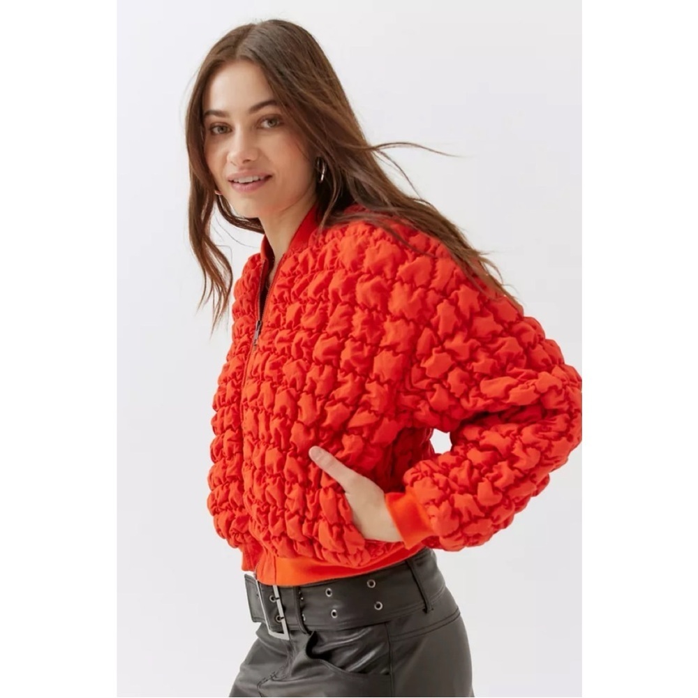 Urban Outfitters UO Bao Bubble Bomber Jacket Size Medium Orange